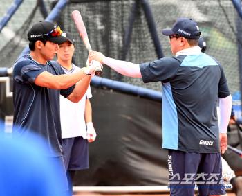  Director Kim Tae-hyung maps Jang Doo-sung's one-point hitting point