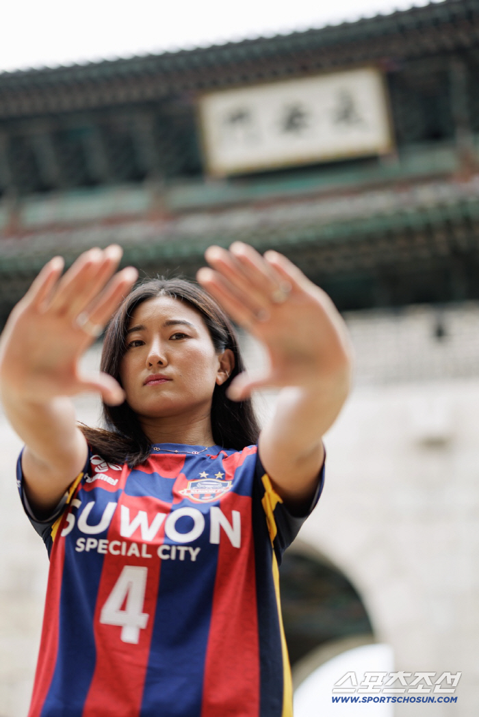 Suwon FC Women's Return 88 Legend Cho So-hyun Aging Curve?I think there are top three physicalsI'll be an inspirational player just by running. 