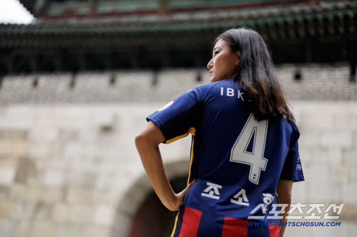 Suwon FC Women's Return 88 Legend Cho So-hyun Aging Curve?I think there are top three physicalsI'll be an inspirational player just by running. 