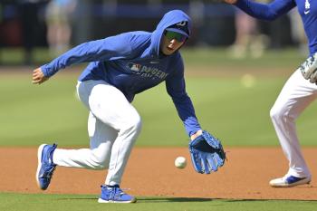 90% Recovery If Kim Hye-sung returns, who will be the third baseman? I'm going to start as a second baseman