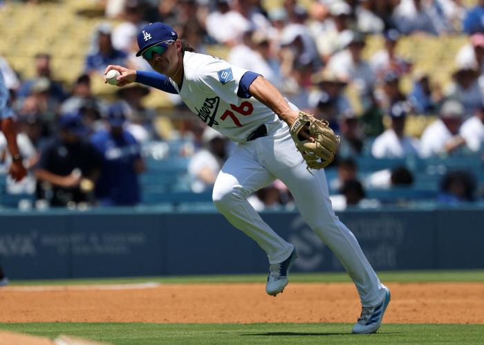 90% Recovery If Kim Hye-sung returns, who will be the third baseman? I'm going to start as a second baseman