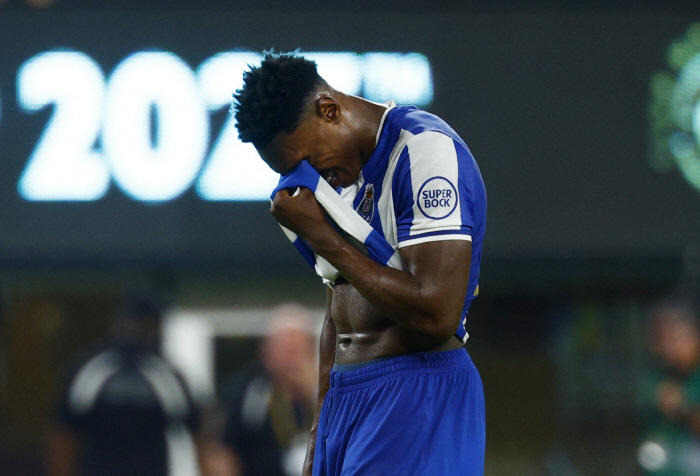 Do well on the Korean tour, and can the transfer market collapse like this? Frustration, frustration, and frustration since Park Seung-soo, a top prospect, has already only attempted to recruit him for the Nth time