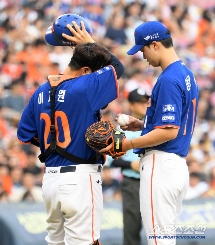 If he had given up Kim Bum-soo, he would have allowed six runs in one inning of Um Sang-baek's shock. the master's faith was in vain