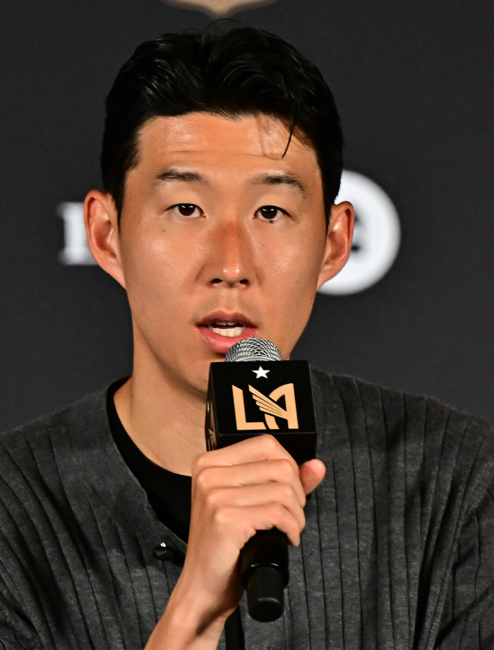 It wasn't just Lloris? I decided to go to the U.S. because of the surprise confession of Son Heung-min, who moved to LAFC