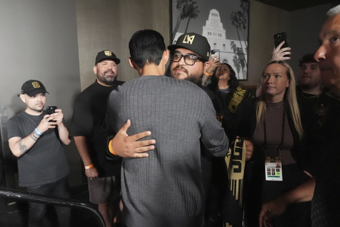 It wasn't just Lloris? I decided to go to the U.S. because of the surprise confession of Son Heung-min, who moved to LAFC