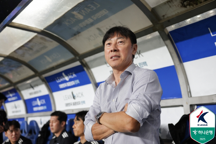  Shin Tae-yong of the Nannom Returns, who brought good luck, defeated Jeju 1-0 in his debut match as Ulsan head coach...Rubik'sson's winning goal escapes 7 consecutive winless games