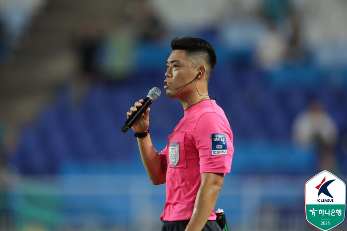  His main focus is microphone, Lee Il-Chenko Announcement...Suwon beats Ansan 31 in variables and maintains an 8-point gap with Incheon