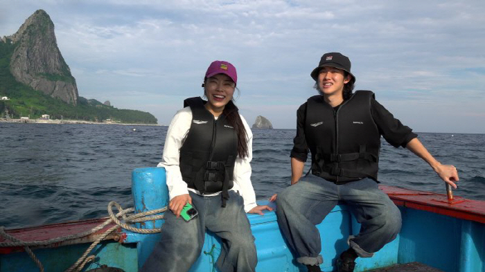 Leaving Seoul to Ulleungdo..Newlywed couple's Island Settlement Period in their 30s (Human Theater)
