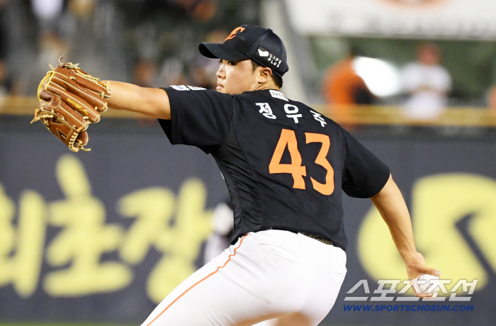 The master allowed the rookie of the 156km fastball to be energized by the tired must-win group. I'll put the universe in a better place