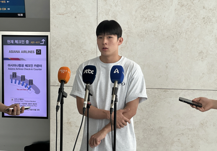  There are no Korean players in Tottenham! Yang Min-hyuk enjoyed watching the Championship's Portsmouth loan YANG play