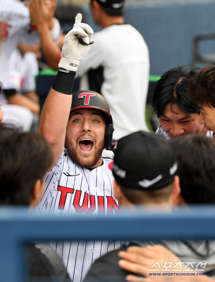  LG Austin Hanwha's two-run shot against Um Sang-baek