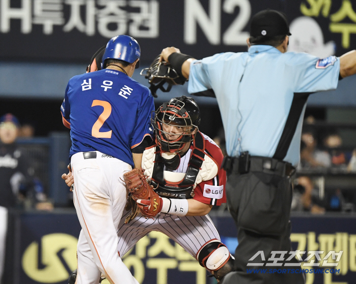 20 → 22 → 52 → 54 Hanwha barely lost three consecutive games and approached No. 1 by 2G. The end of the master's praise is Son Ah-seop's praise for showing quick adaptability