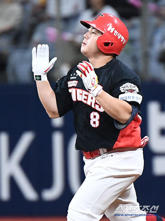 Baseball, a horror movie, unpredictable game, Park Kun-woo won the game with the grand slam of the come-from-behind final, winning 8 points NC, Lee Eui-ri 7 points KIA again