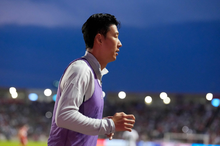  Let's start conquering the U.S.! Son Heung-min finally made his MLS debut! 15 minutes into the second half of the game against Chicago