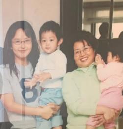 Choi Jun-hee, Choi Jin-sil's life photo released.. a bright smile in one's arms