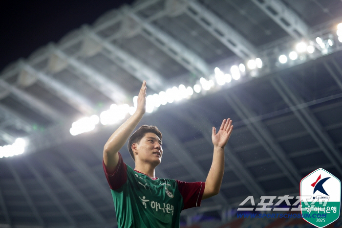 Daejeon head coach Hwang Sun-hong's agony captain GK suffered a broken finger in his colon and will have to undergo surgery 