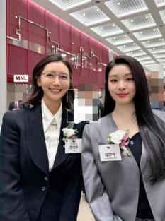 Han Sung-joo suspended her private life video leak activities with Kim Yu-na and her two-shot junior for the first time in 14 years 