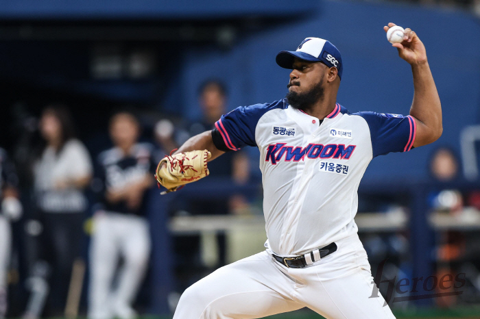 How was Mercedes' first appearance? → Doosan hitters called in time and contracted, but still nice pitching