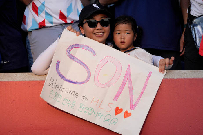 Induction of class tie PK with different dimensions! Son Heung-min, perfect MLS debut LAFC, 22 draws with Chicago