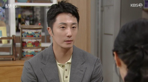 Jung Il-woo, conflict over declaration of non-marriage..Get an officetel and secretly become independent (Fancy Days)