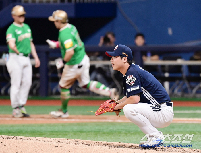  Park Chi-guk allowed a tiebreaking solo shot