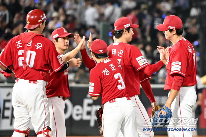  SSG wins 2 games against Lotte in Busan away!