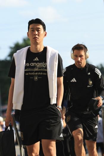 Son Heung-min, accompanied away by Chicago, is about to make his MLS debut!Chicago, stand by on the bench