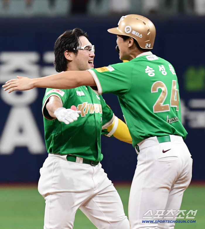 This year is not the end of Kiwoom Lim Ji-yeol's promise. If you could cheer me on a little more..