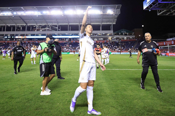 Wow! What's with this speed. SON is still fast! Tottenham fans stunned by Son Heung-min's MLS debut, but there is no turning back