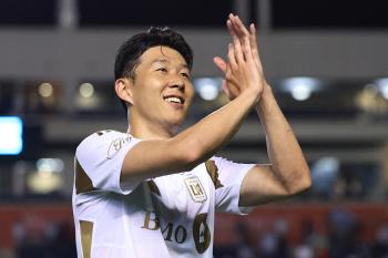 As expected, another class SON, MLS' debut PK-acquired video has nearly 1 million views... Up and down
