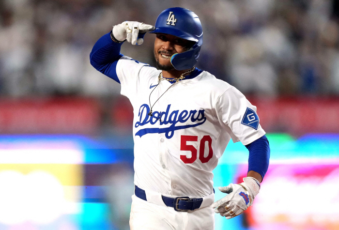 Betts is alive! Can you handle Ohtani? 4 40 home run seasons before Judge, 60 home runs over Career High