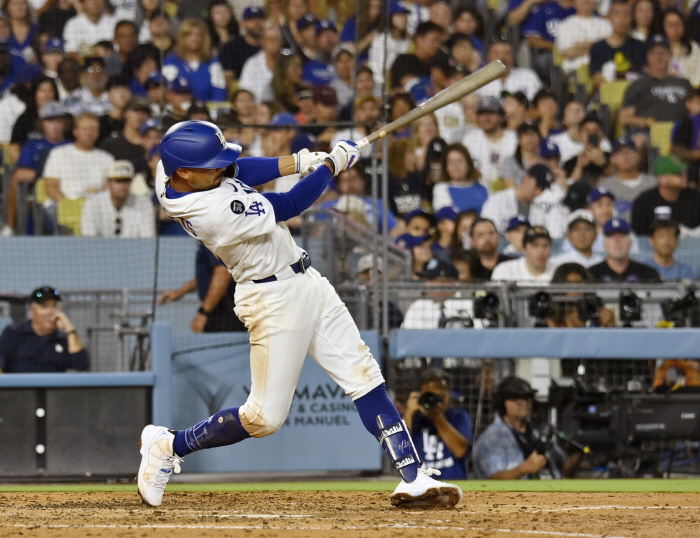 Betts is alive! Can you handle Ohtani? 4 40 home run seasons before Judge, 60 home runs over Career High