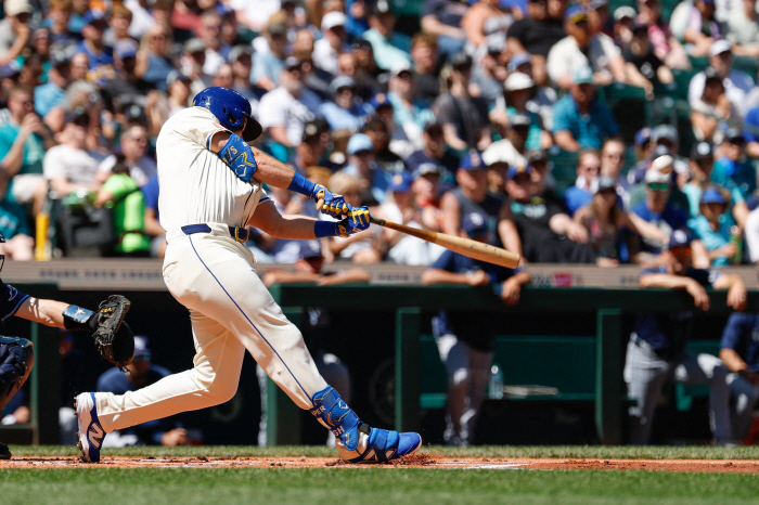 The most dramatic turnaround in history, Raleigh 3G consecutive home runs → The prevailing theory of MVP spreads, and this time, gamblers are leaving to block the winning home run