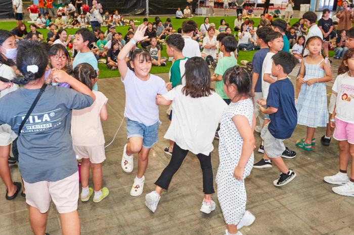 Neople's Social Contribution Event for Children We Make Children Wonders, with 400 participants, and success fee