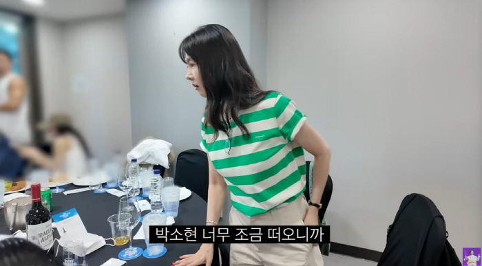 Park So-hyun and Shin So-jwa class..If you eat less, you'll think you're done eating. Remove the plates