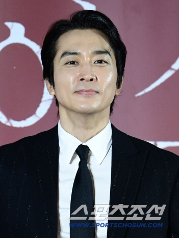 49-year-old single Song Seung-heon broke up with his ex-girlfriend because his friend's meeting is hot