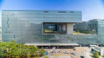 Establishment of Smart Call Center at Ewha Womans University Seoul Hospital...Consultation call, real-time text conversion