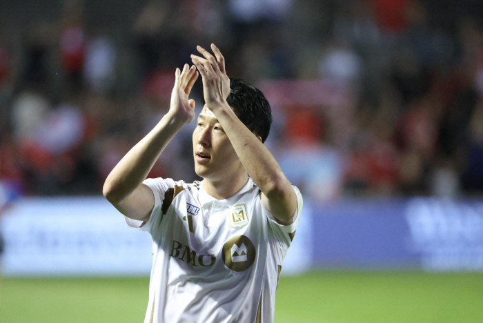 Exclusive report! Son Heung-min has been selected as a substitute for No. 7 → Madison's No. 10 as well? Chairman Levi's Decision Considers Recruiting SON-class Ace of 200 Billion Dollars