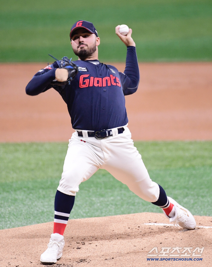 Hanwha Ponce vs Lotte Gamboa → The monthly MVP's clash!  Who will win
