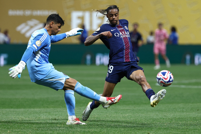 HERE WE GO officially! Rumors of Liverpool recruiting PSG strikers → Impossible, focused on recruiting Isaac...160 billion won in transfer fees