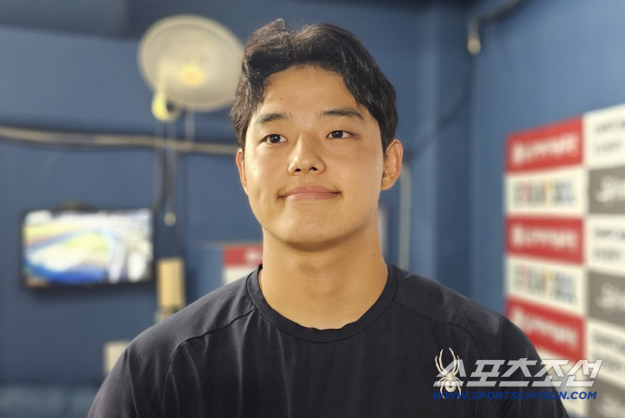I felt that he threw it really hard The behind-the-scenes story of the 160.7km moment that even Moon Dong-ju remembered correctly. Let's get a 157km hit. 160.7km to go head-to-head.