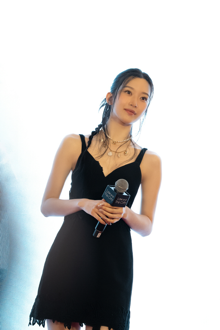 Moon Ga-young, ♥ Lee Jong-seok will join hands to become a global princess..Foreign media focus on Seocho-dong