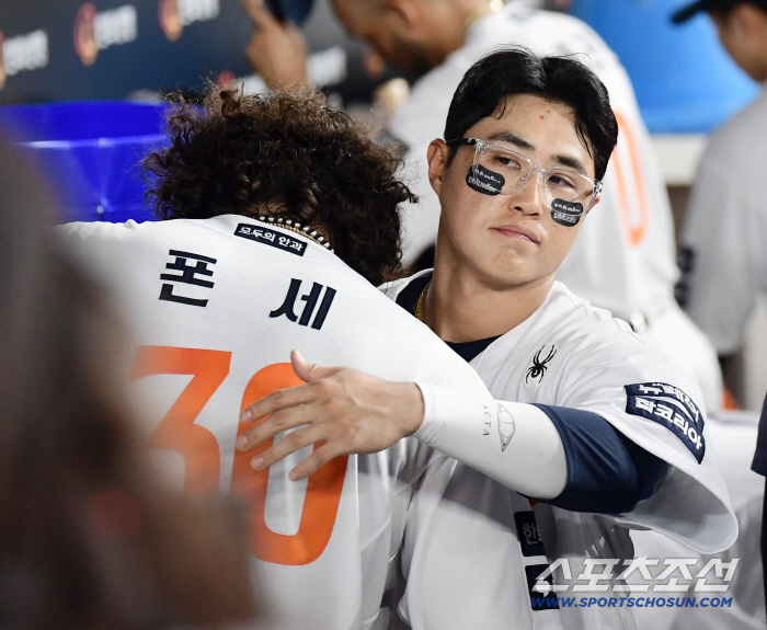  Captain Chae Eun-sung praises Ponce for good pitching