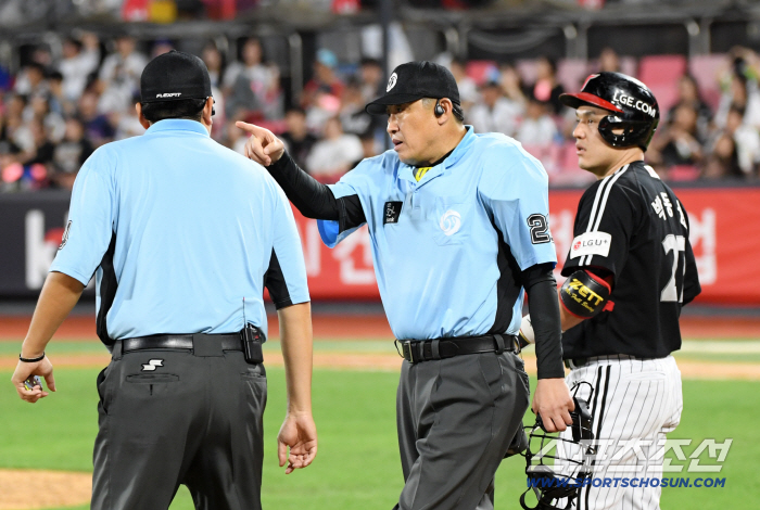  Judge Park Dongwon, Park Ki-taek, who thought it was a home run, checked exactly