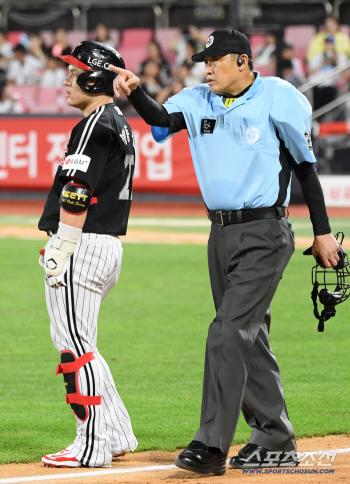  Judge Park Dongwon, Park Ki-taek, who thought it was a home run, checked exactly