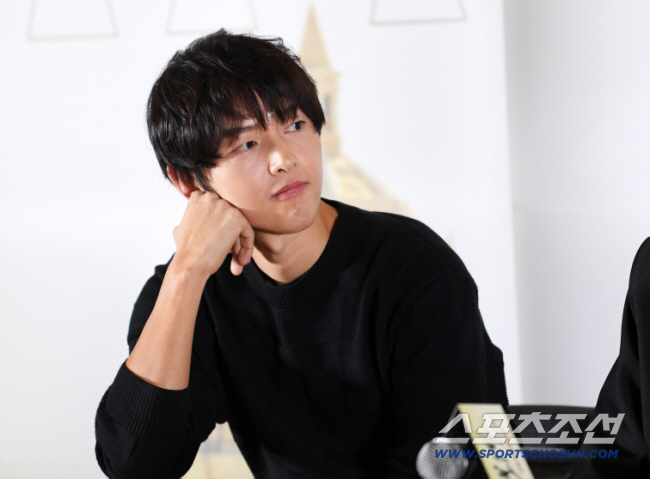 Song Joong-ki, a child from ★, liquidated and started anew..A story that smells like a human being (My Youth)