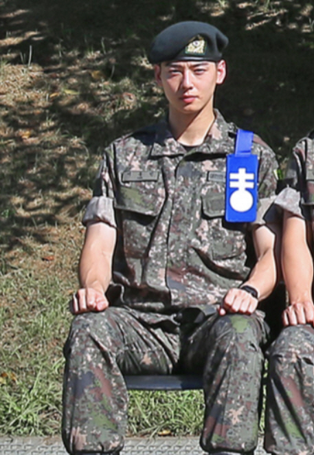 Cha Eun-woo Spotted at Army Training Center with Company Commander Armband