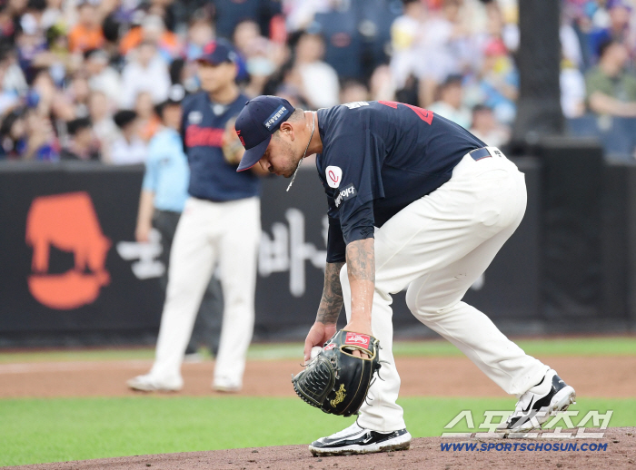 He's a 10-win replacement…38th win in ML, foreigners, and hitters Our debut match is full of sweat