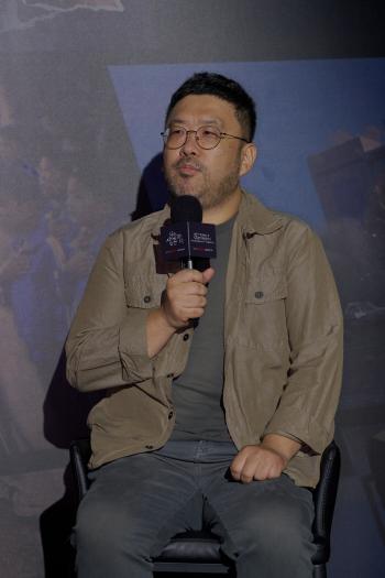 I'm a Survivor. I opened up to the sensational controversy..Producer Cho Sung Hyun, you can't remember