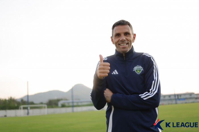 Korea is the best. The first EPL coach in the K-League to win the championship with Jeonbuk! No wins, no wins, no wins, no wins, no wins, no wins, no wins, no wins, no wins, no wins, no wins, no wins, no wins, no wins, no wins. I found my team